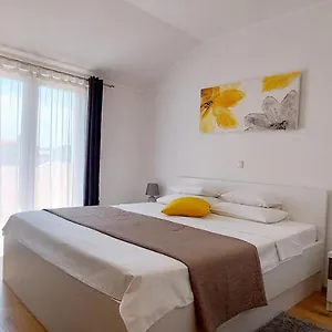 Marijana , Rab Town Kroatien