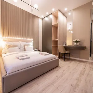 Szálloda Karoly Boutique Suites, Location By Bqa 