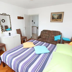 Monpeloso Apartment