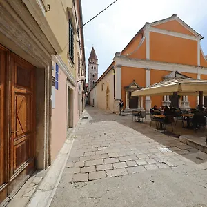 sites-of-zadar-apartments.hotelinzadar.com/