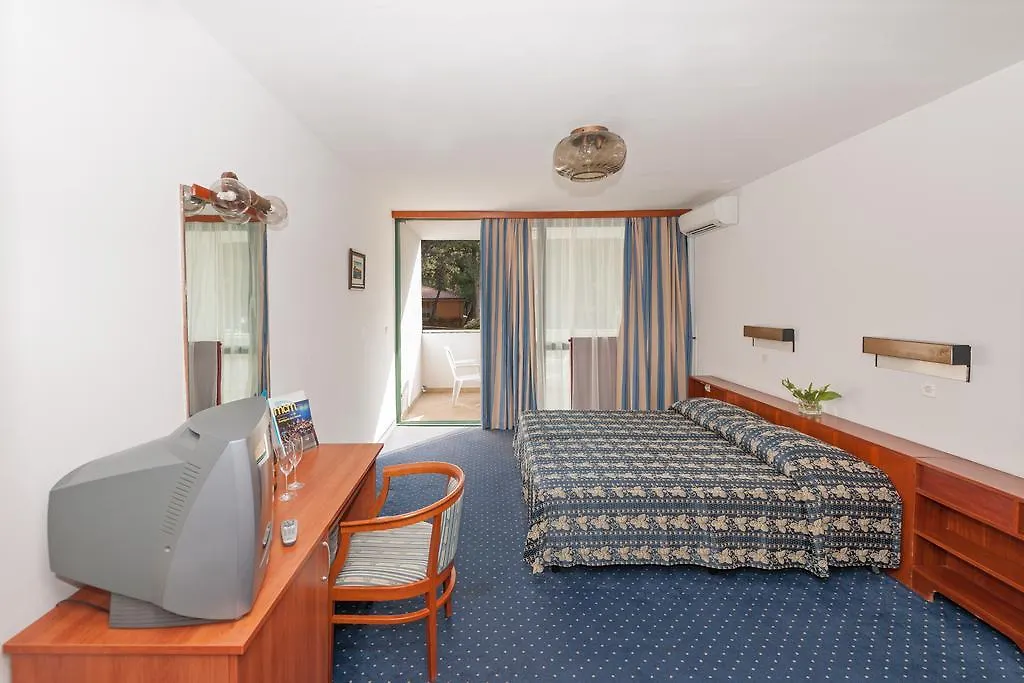 Maistra Select Family Hotel Amarin Rovinj 4*,